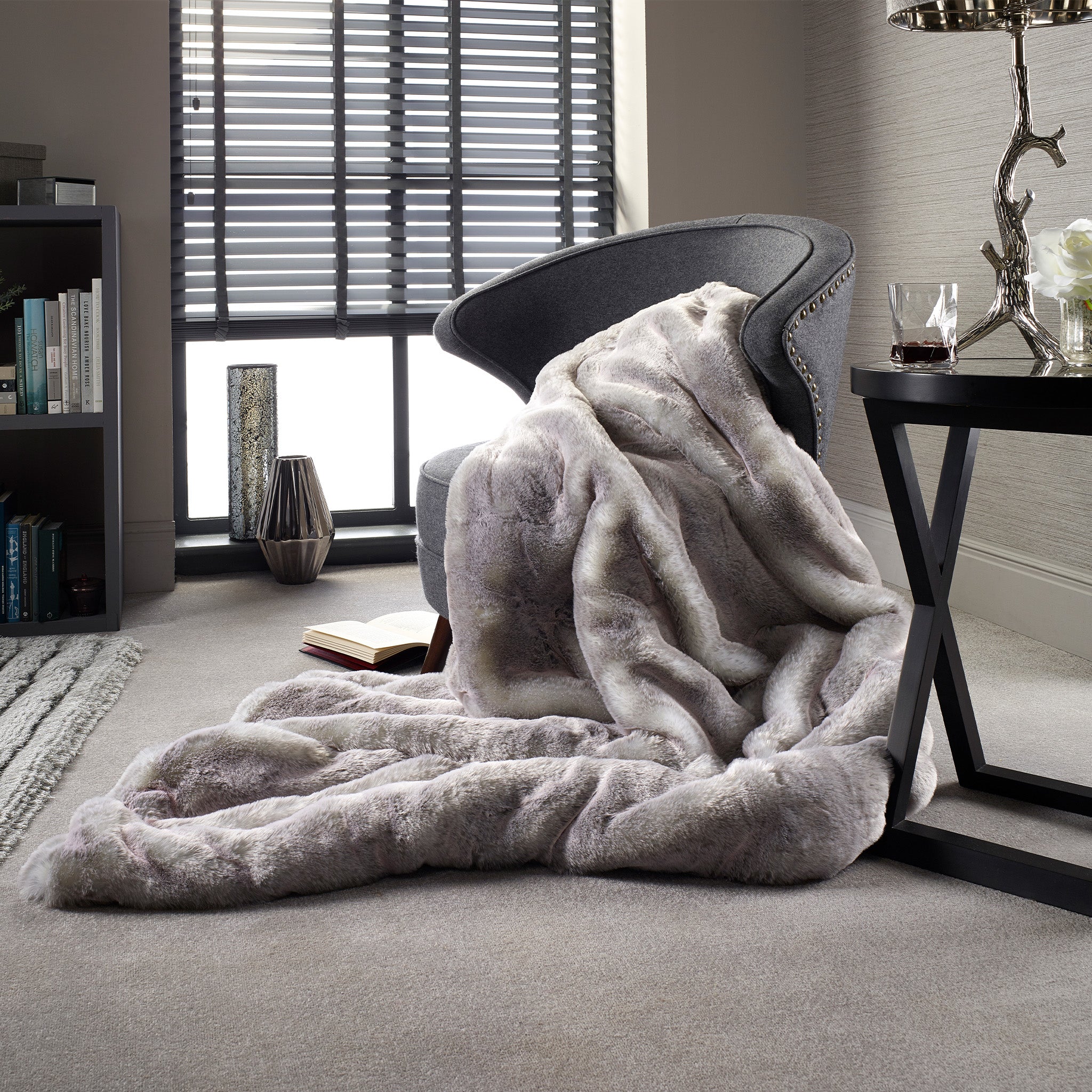 Luxury Faux Fur Throw