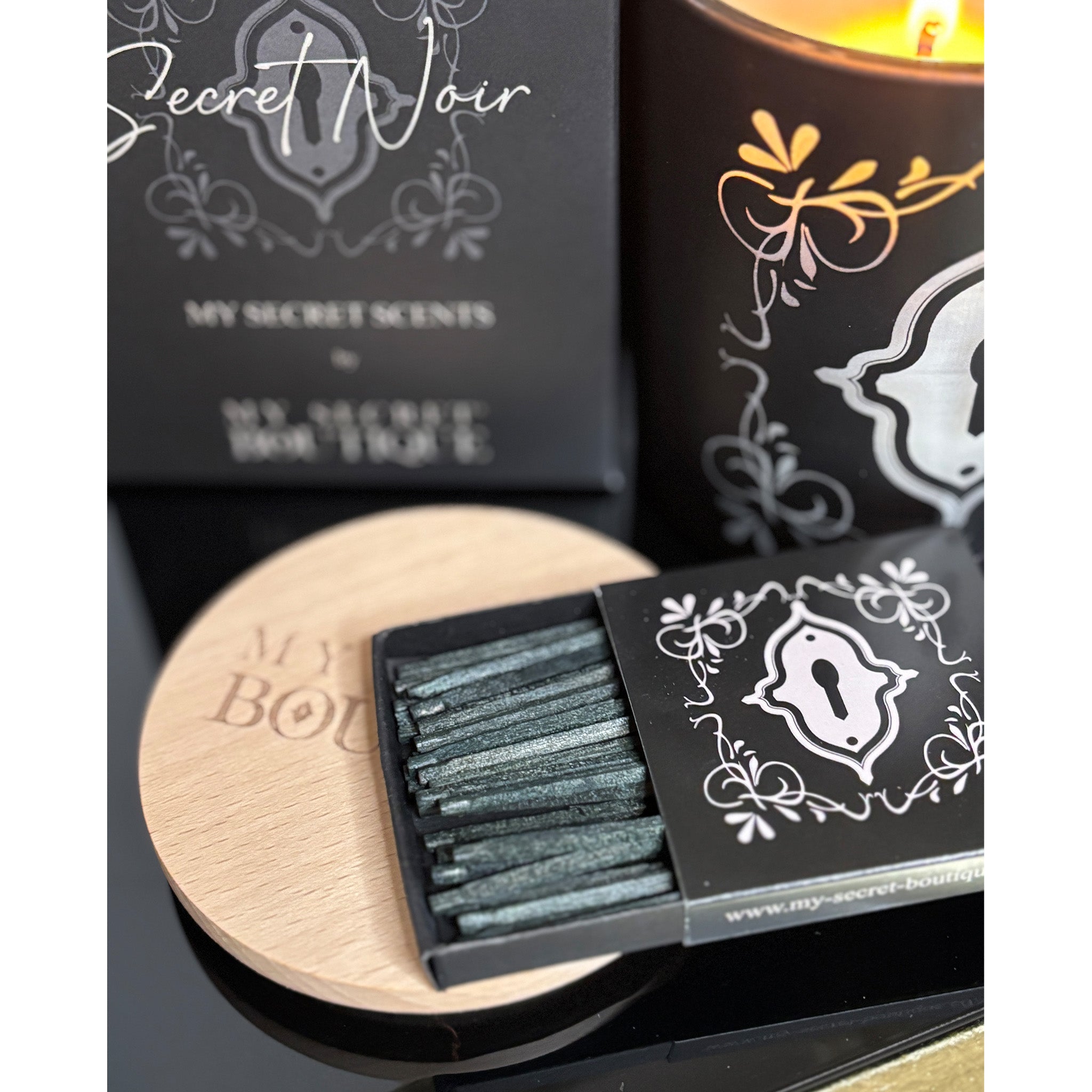 Secret Noir Scented Candle