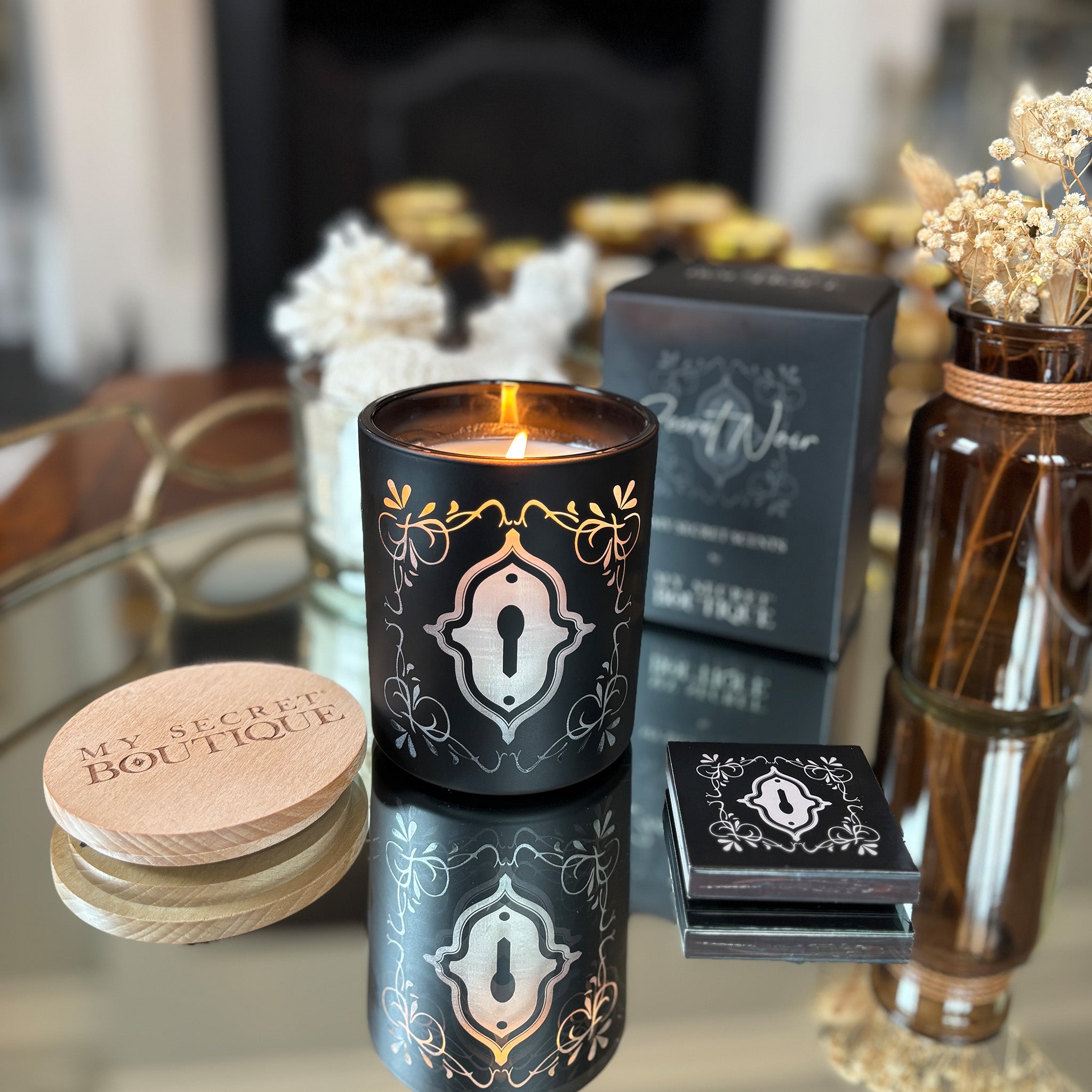 Secret Noir Scented Candle
