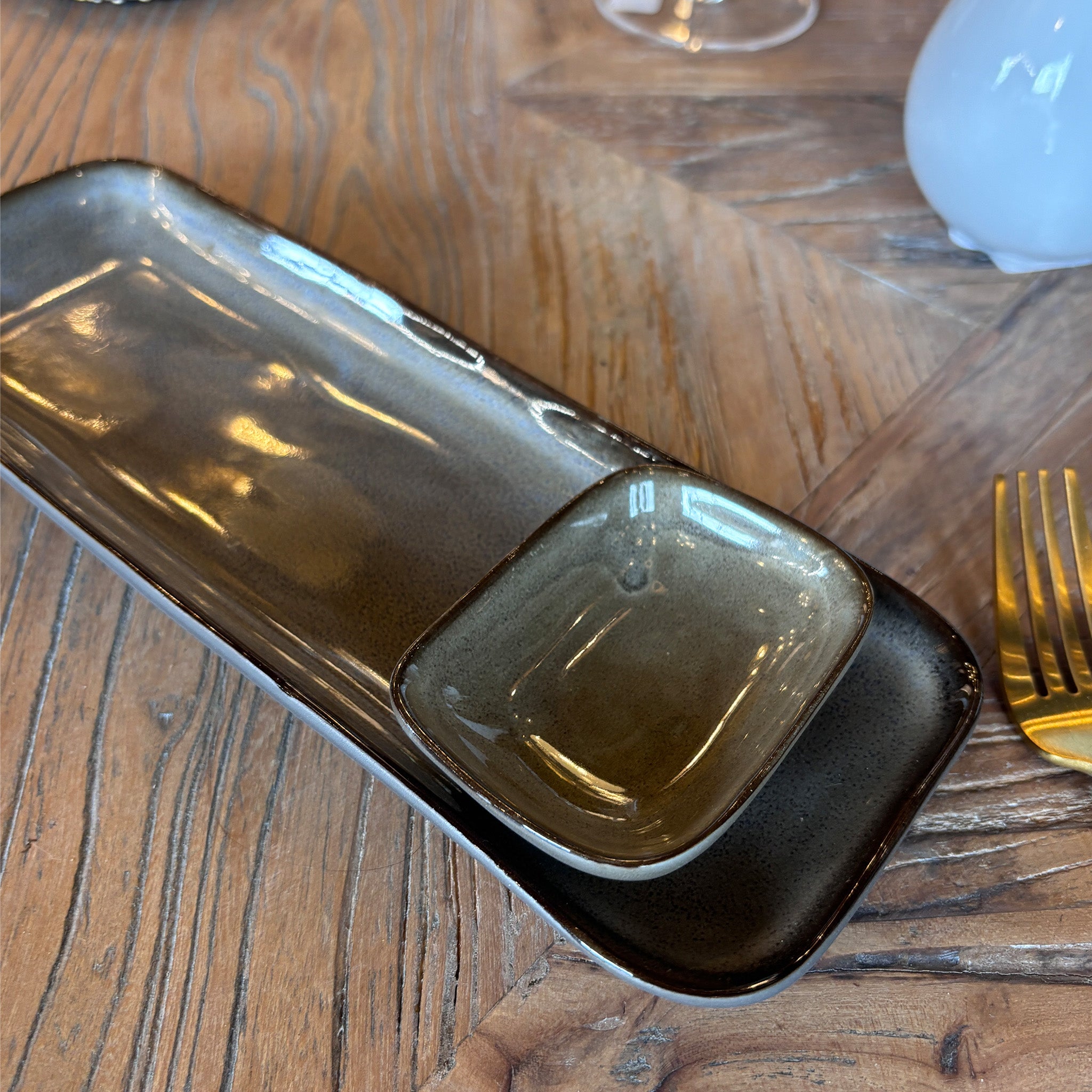 Serving Dish with Dip Bowl