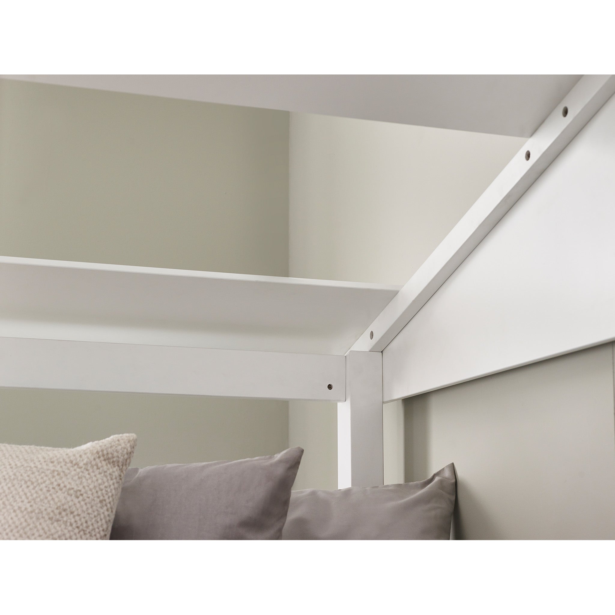 Single Bunk Treehouse Midsleeper Bed with Storage Unit